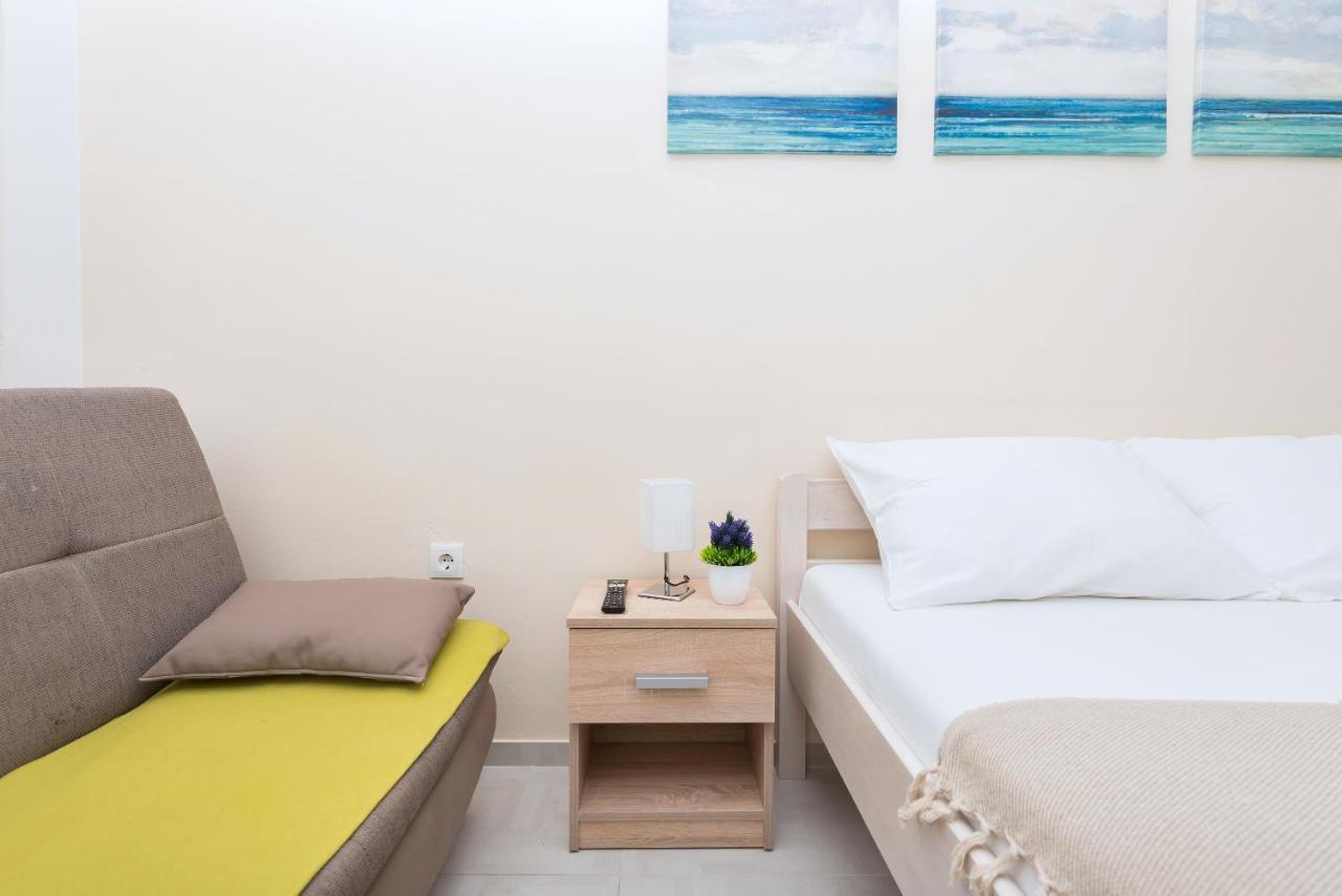 Apartmani Vukusic Promajna Ngoại thất bức ảnh